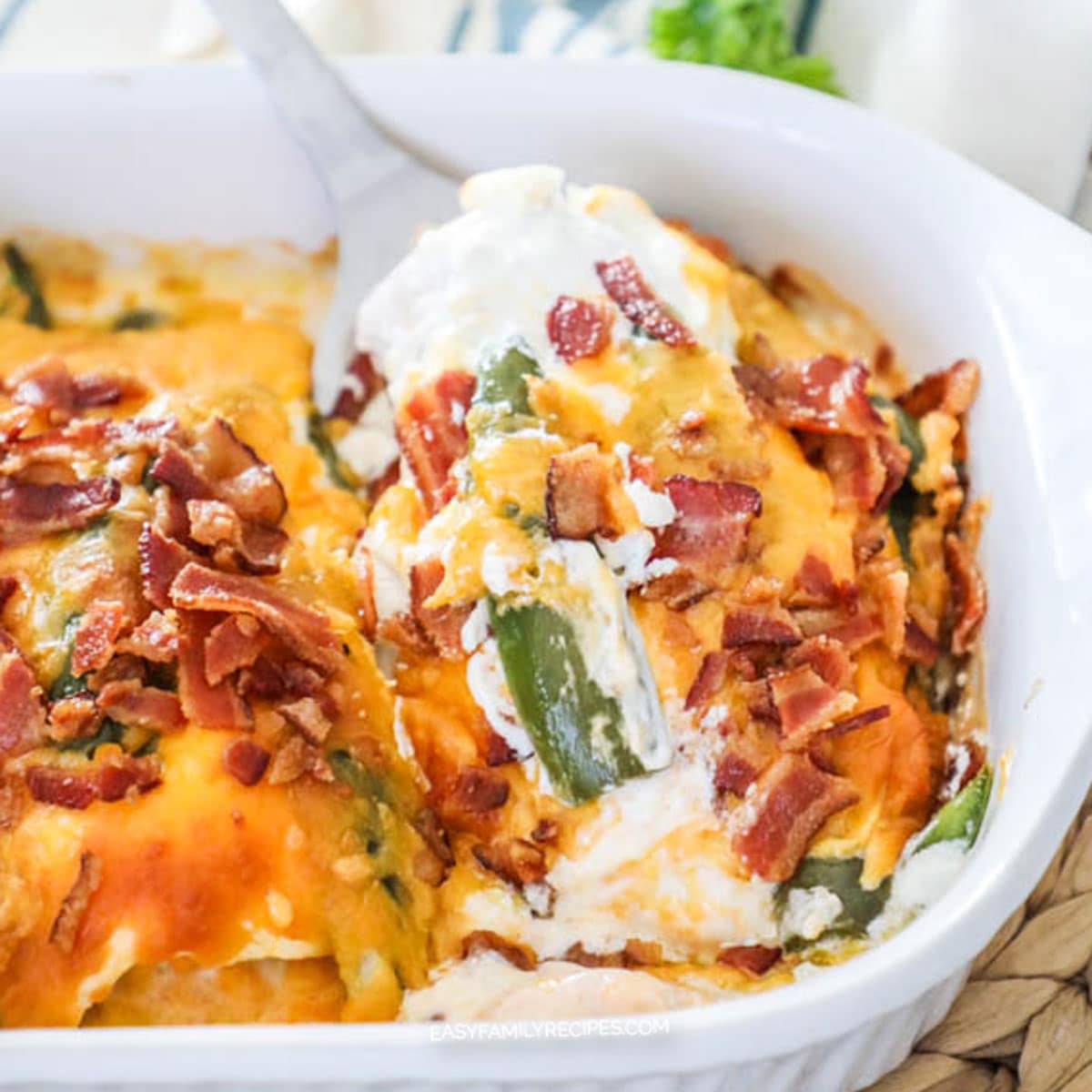 Easy Jalapeno Popper Chicken Casserole: Quick Family Dinner